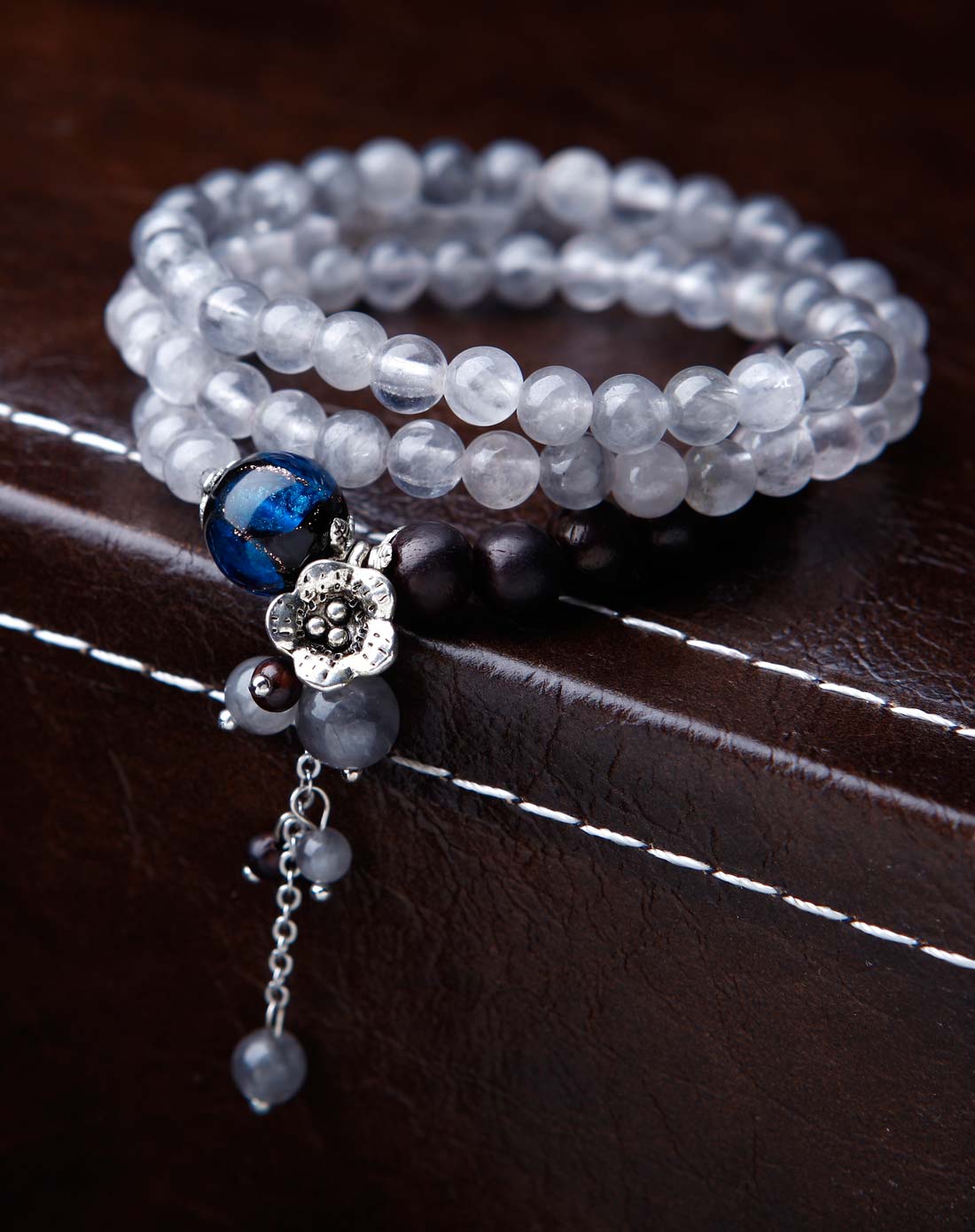多层蓝色琉璃珠云水晶手链