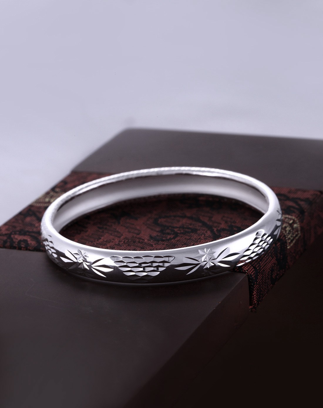 【特惠】s999千足银手镯 吉祥云彩 16g (配检测证书)