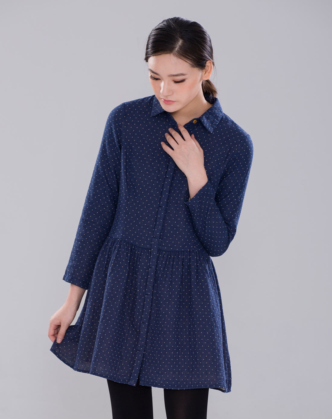 深蓝色日系纯棉舒适长袖开襟连衣裙