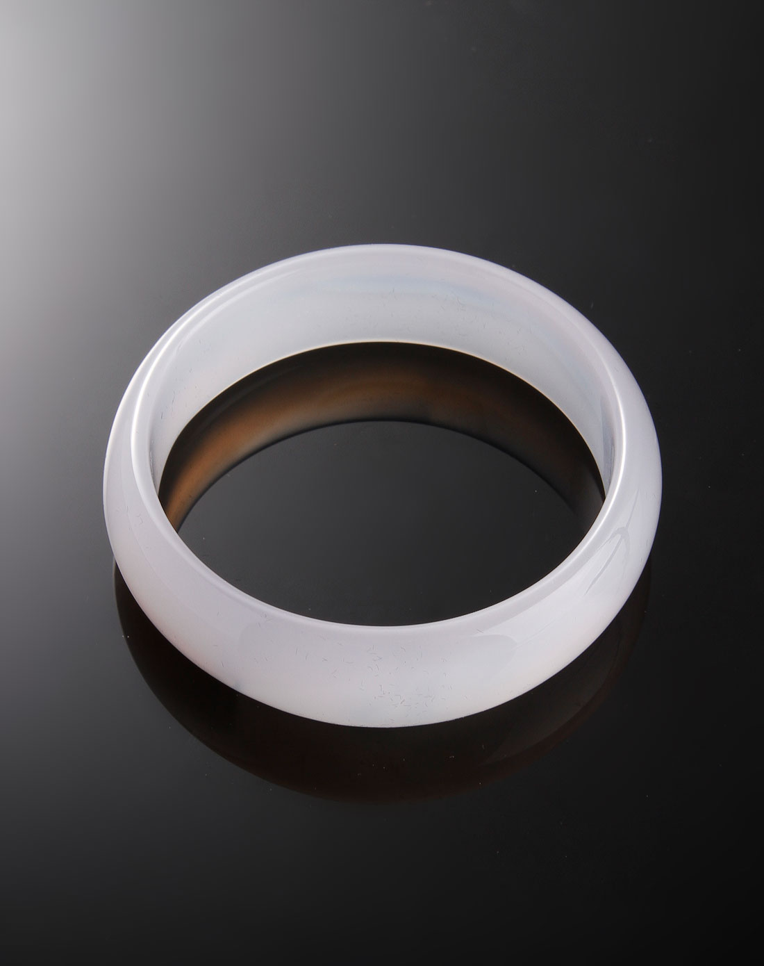 白色天然白玉髓手镯