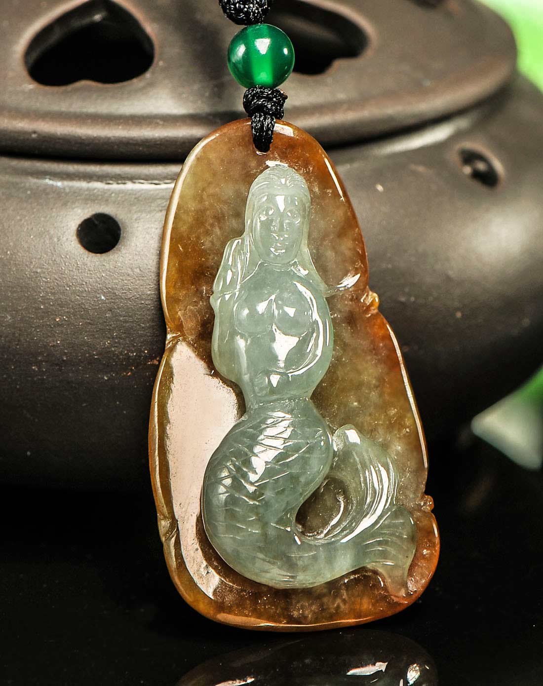 天然翡翠a货立体精雕冰糯双彩美人鱼挂件