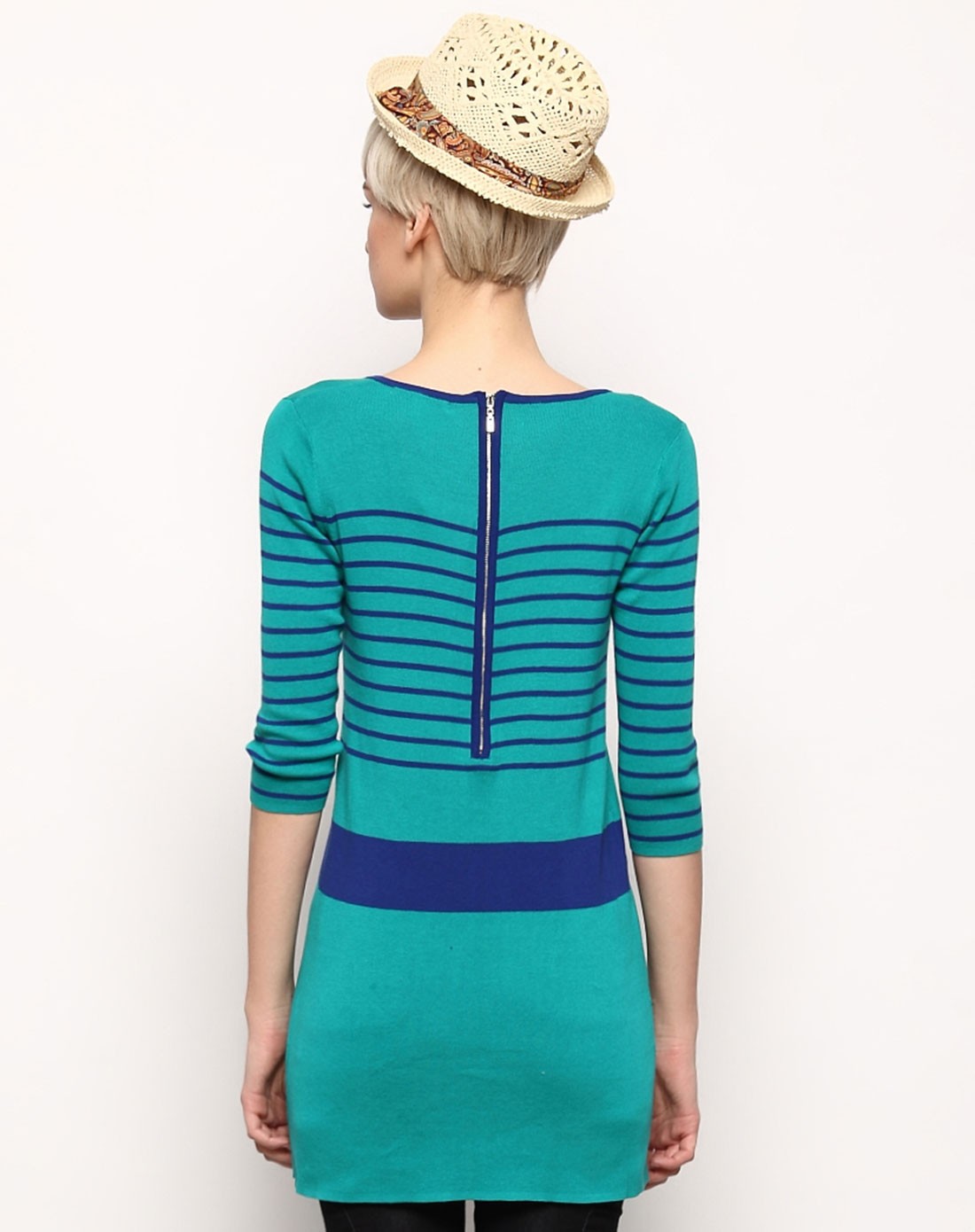 女孔雀绿针织衫