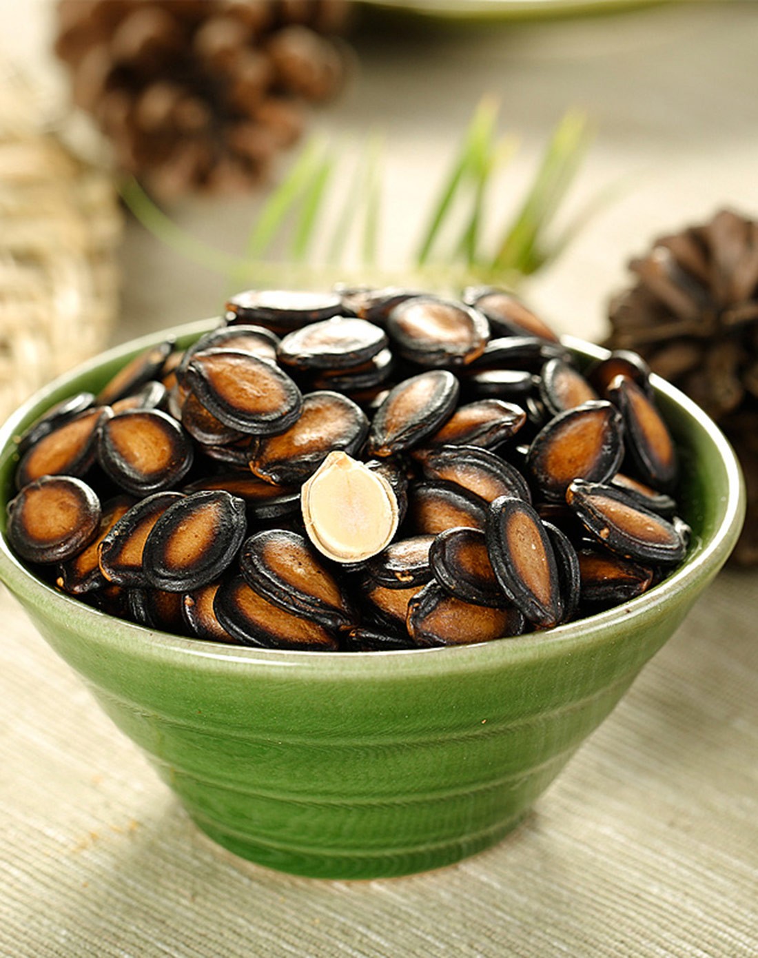 新疆五香味大黑片打瓜子280g 2件起售