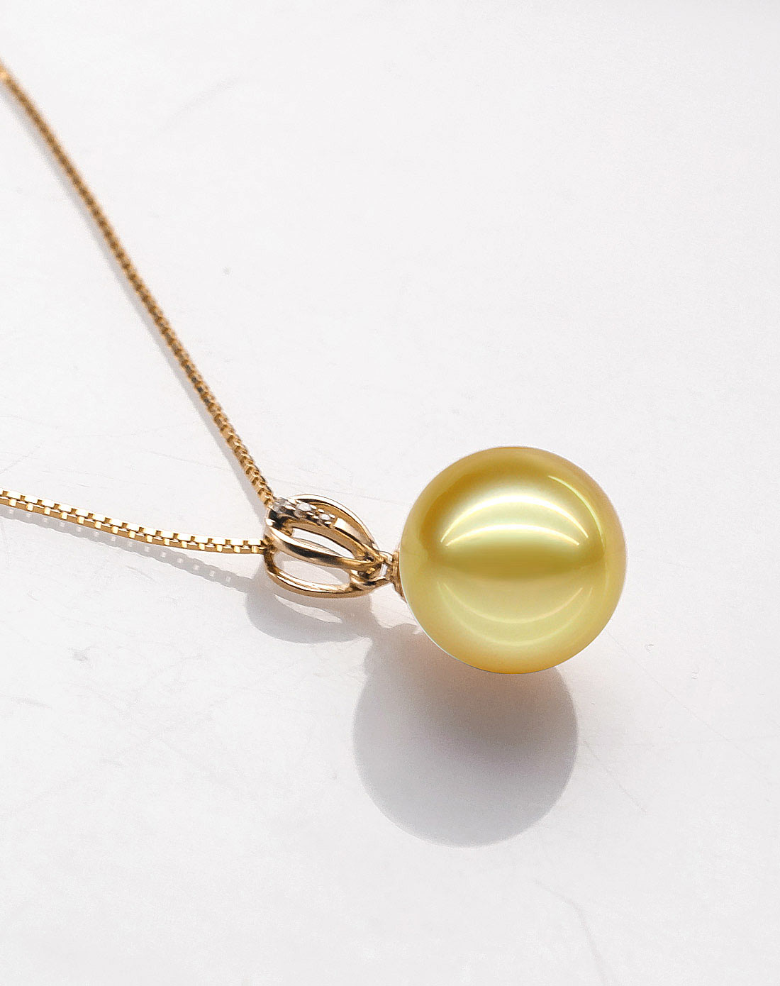 水年华珠宝18k金皇冠南洋金珠吊坠