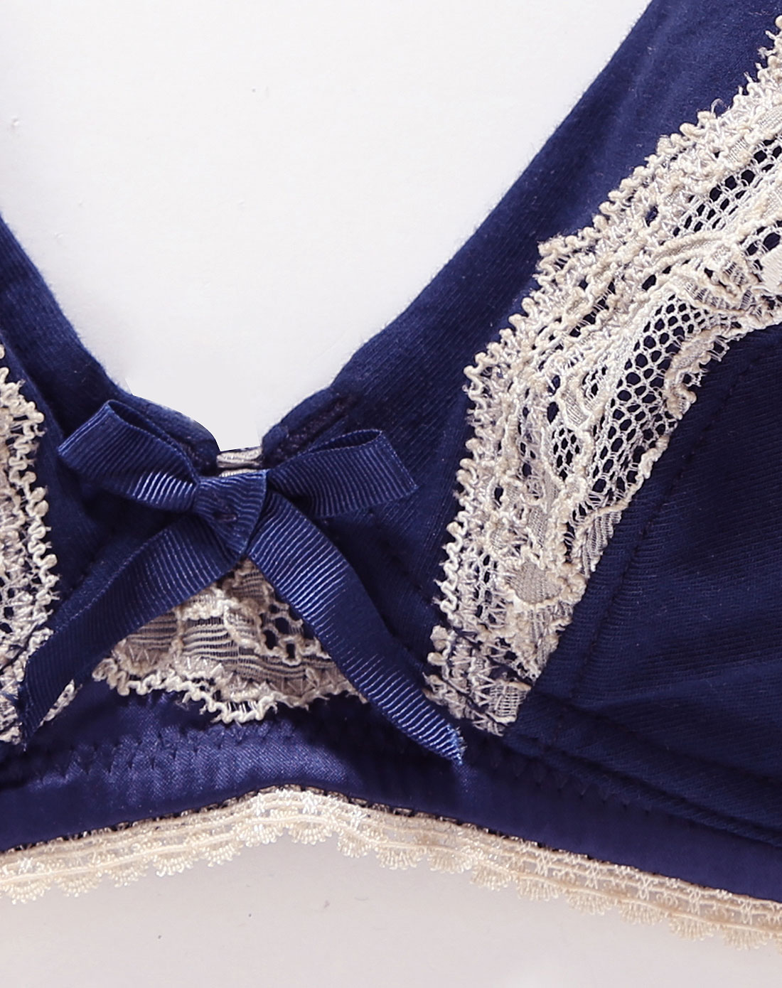 恋幽依晴蓝色超薄无钢圈女士文胸