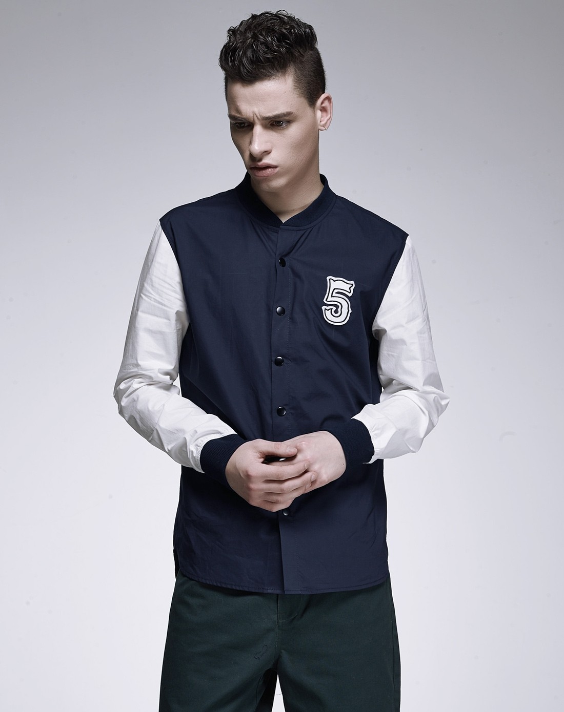 藏青色潮流棒球服衬衣