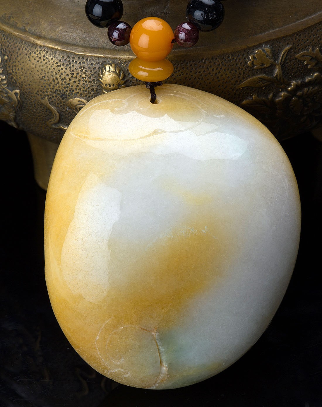 糯种黄翡巧雕弥勒佛公天然a货翡翠手把件