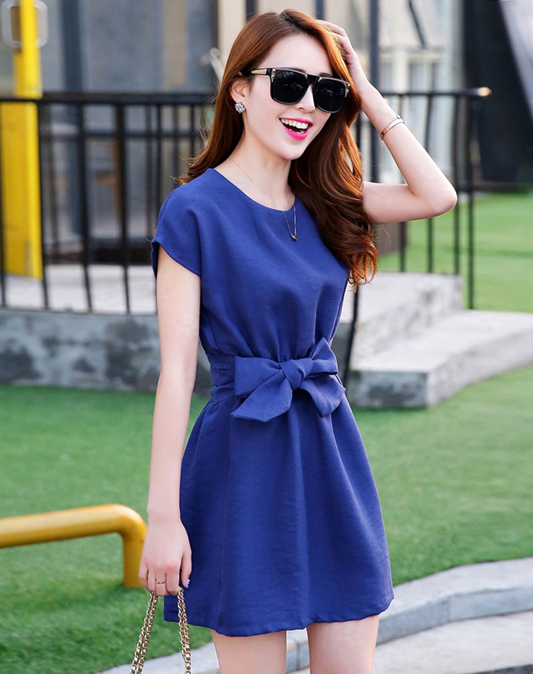 女藏蓝色圆领收腰纯色连衣裙(配腰带)