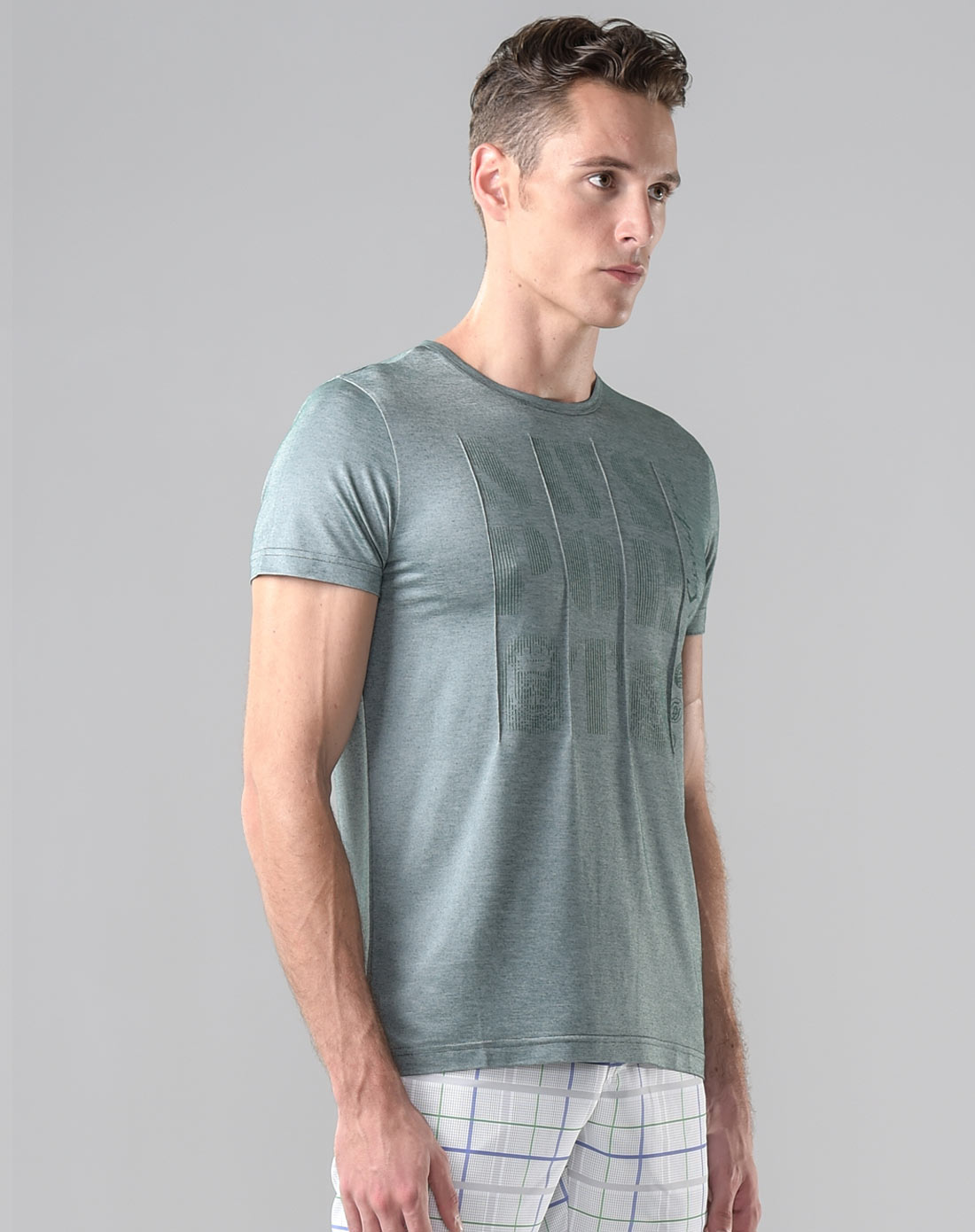 简约休闲灰绿色短袖t恤