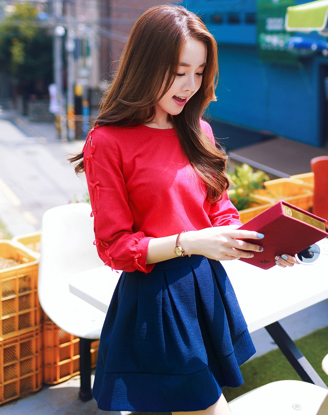 女款红色蝴蝶结t恤