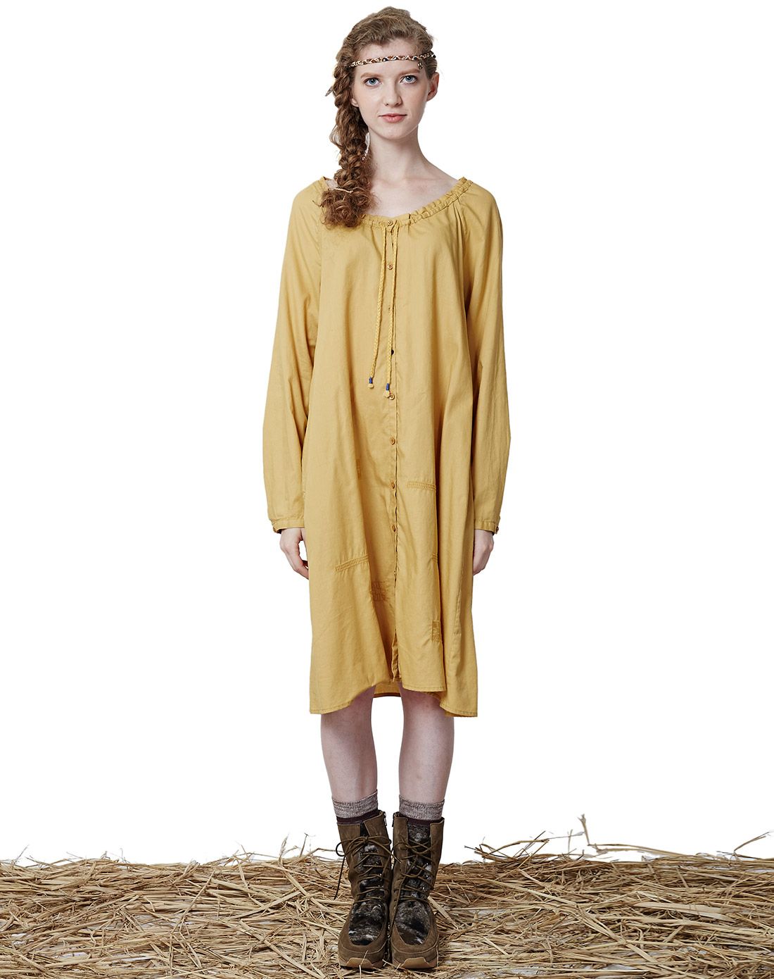 女款稻草黄绣花连衣裙