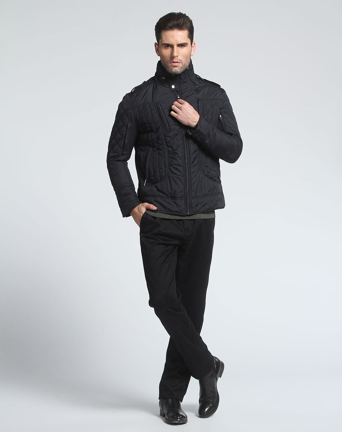 夏利豪charriol男装专场-黑色连帽拉链休闲长袖棉褛