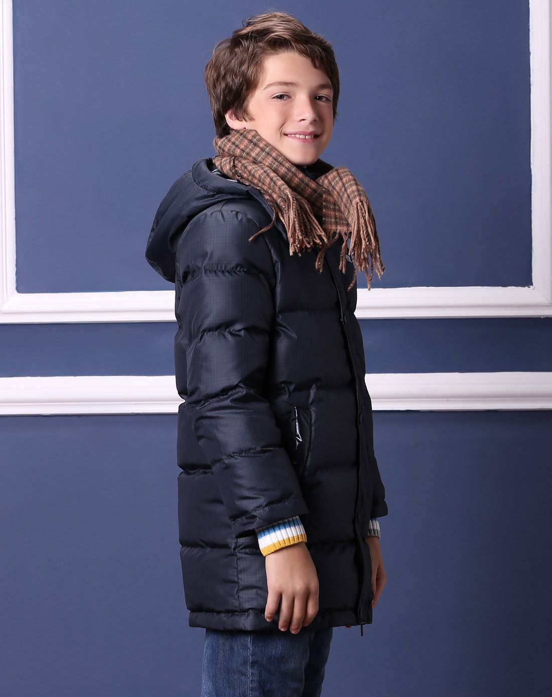 小猪班纳 男童蓝色织格童带帽长款羽绒服