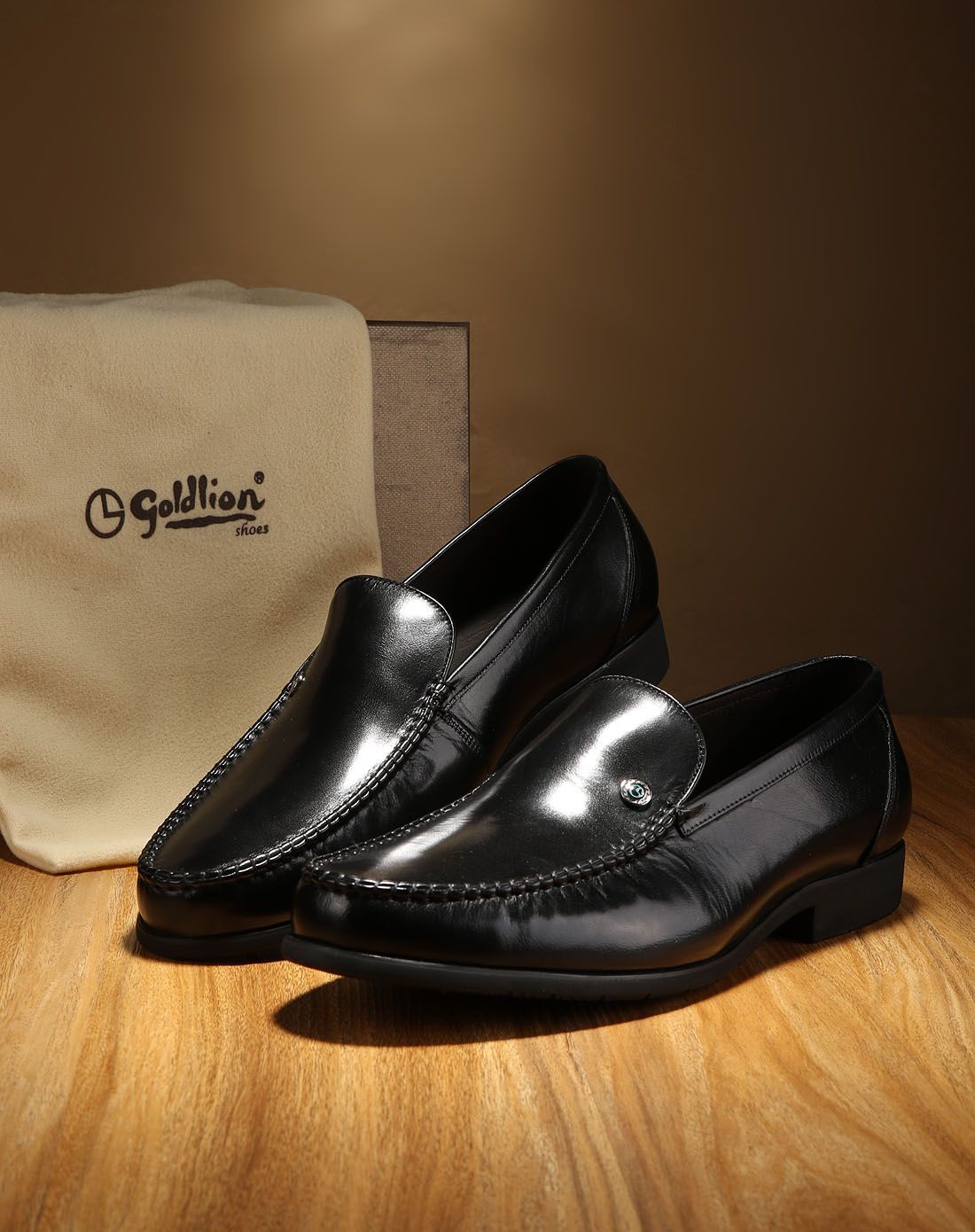 黑色胎水牛皮经典简约商务皮鞋