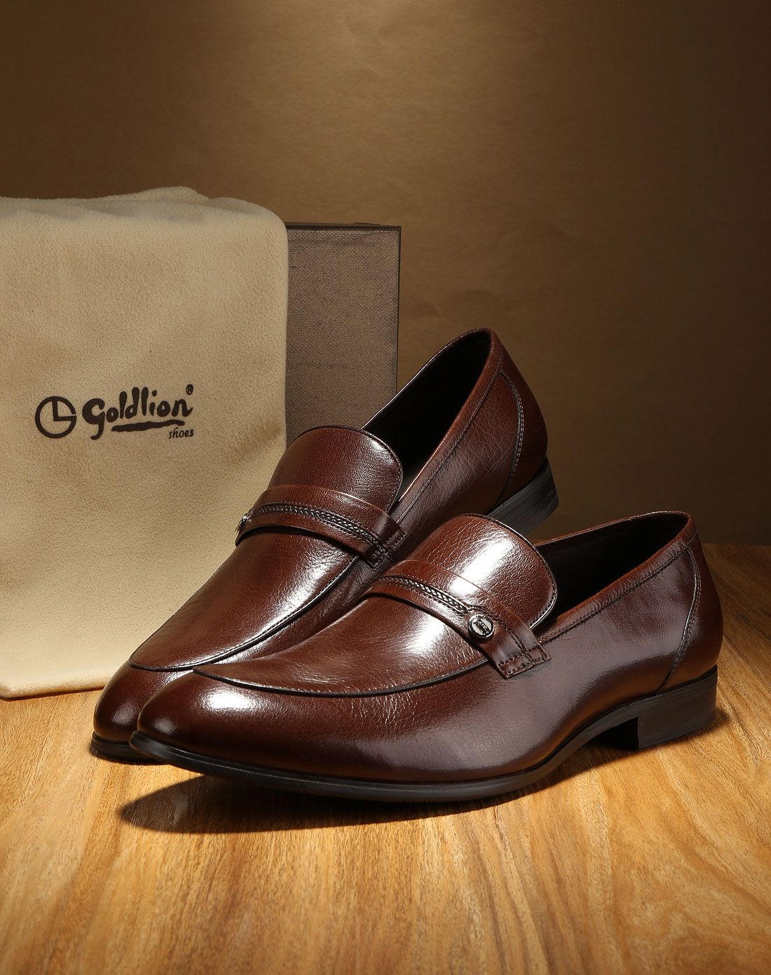 深棕色牛皮经典简约商务皮鞋