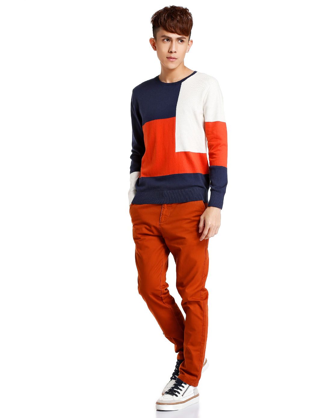 美特斯邦威metersbonwe深蓝/橙色圆领拼接时尚长袖针织衫22801080