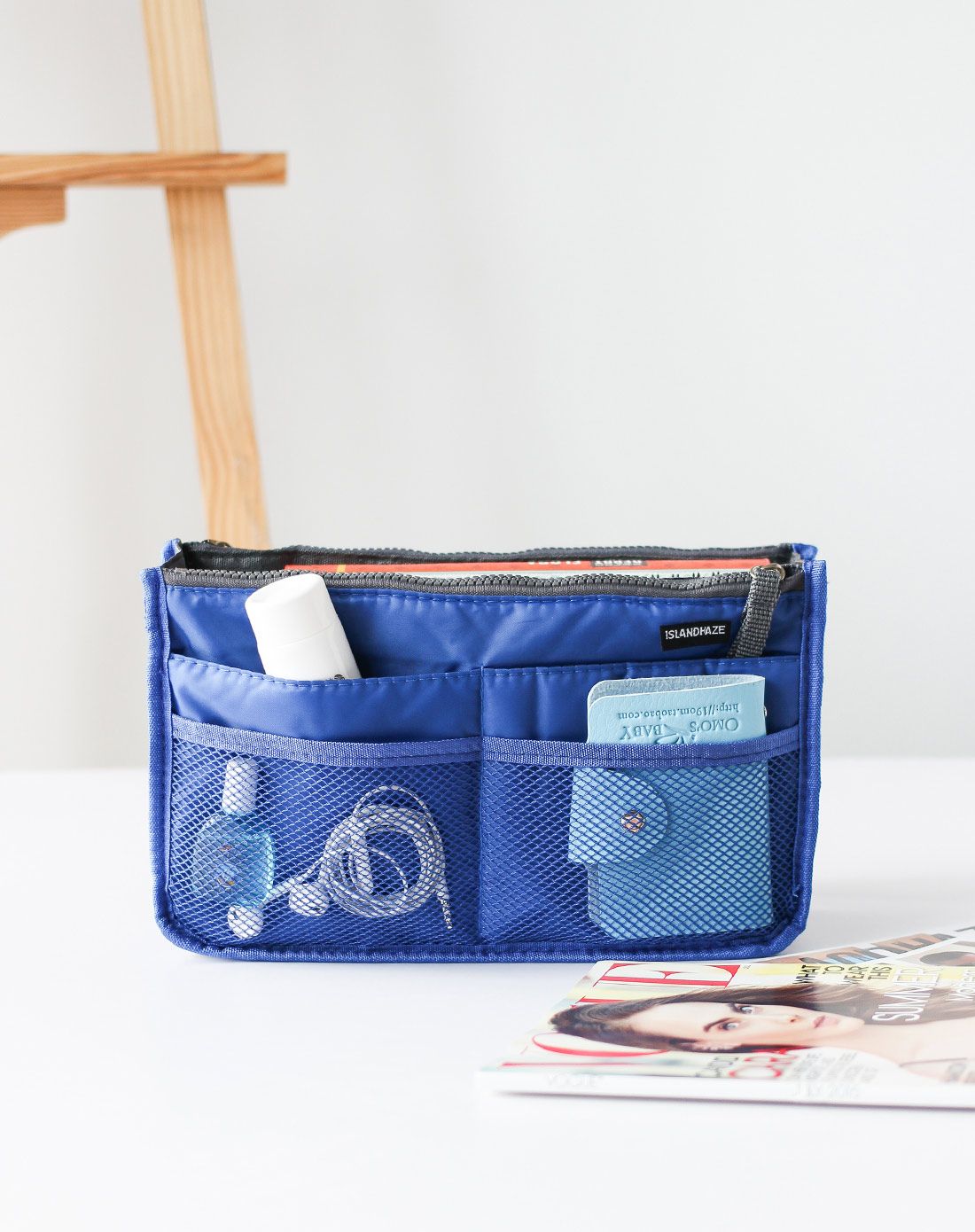 方便携带 女款宝蓝色收纳包 旅行必备