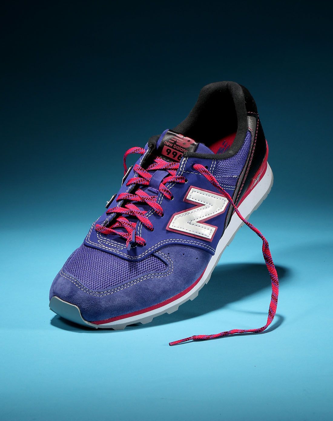 new balance 耐穿轻质 女款紫配黑色996复古跑鞋 时尚休闲