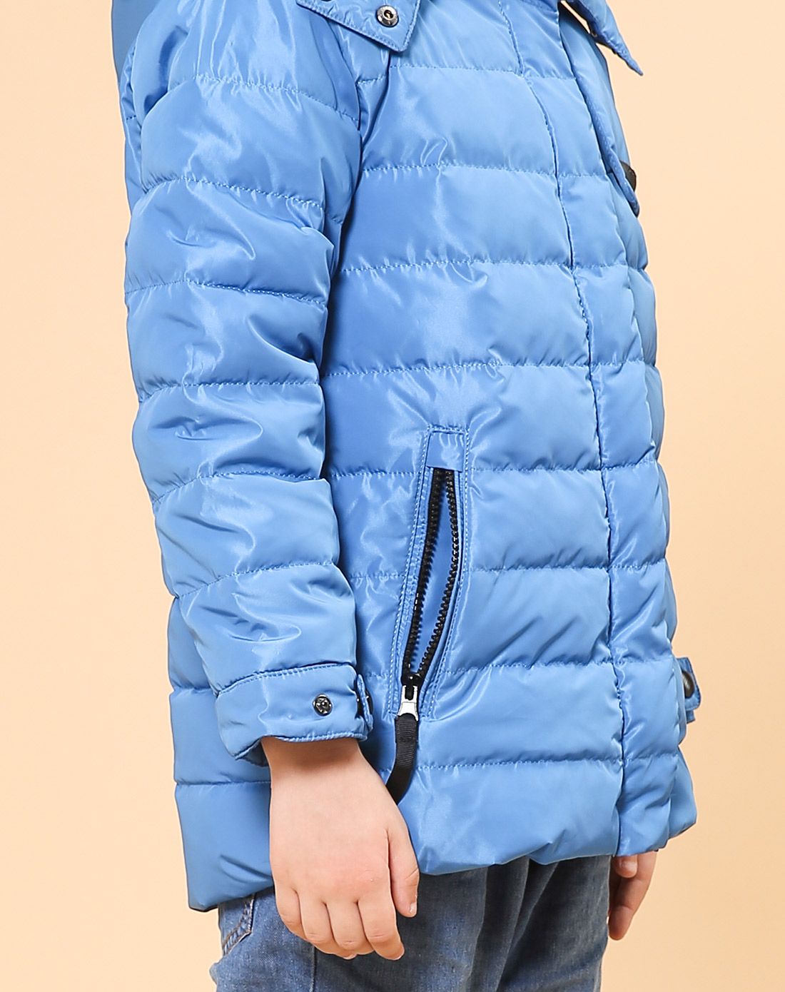 炫彩蓝男童羽绒服