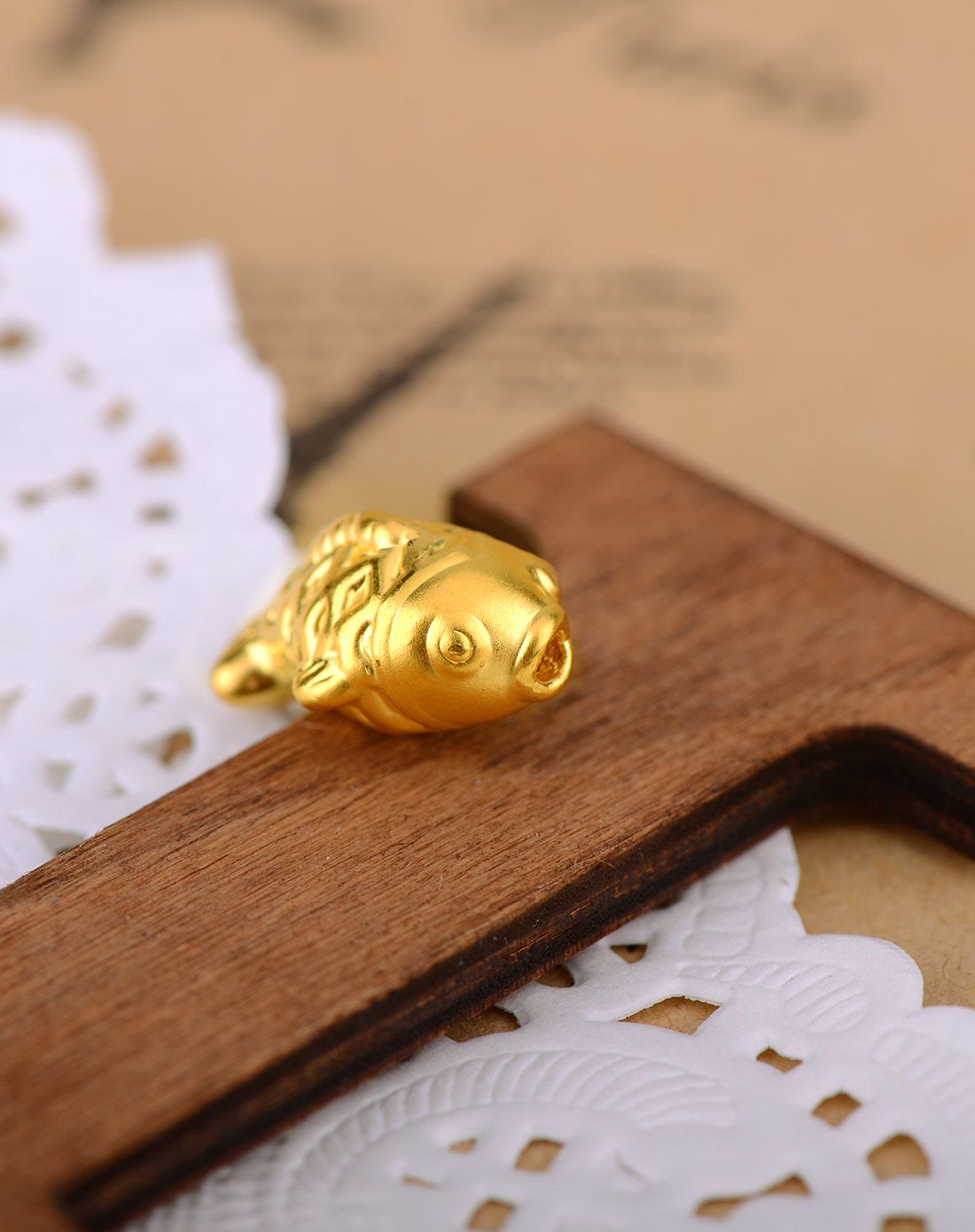 3d硬千足金黄金吊坠鲤鱼(1.22克)