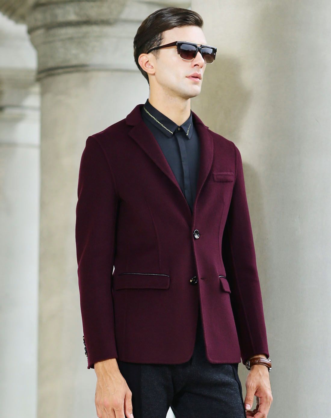 男士酒红色雅痞西服