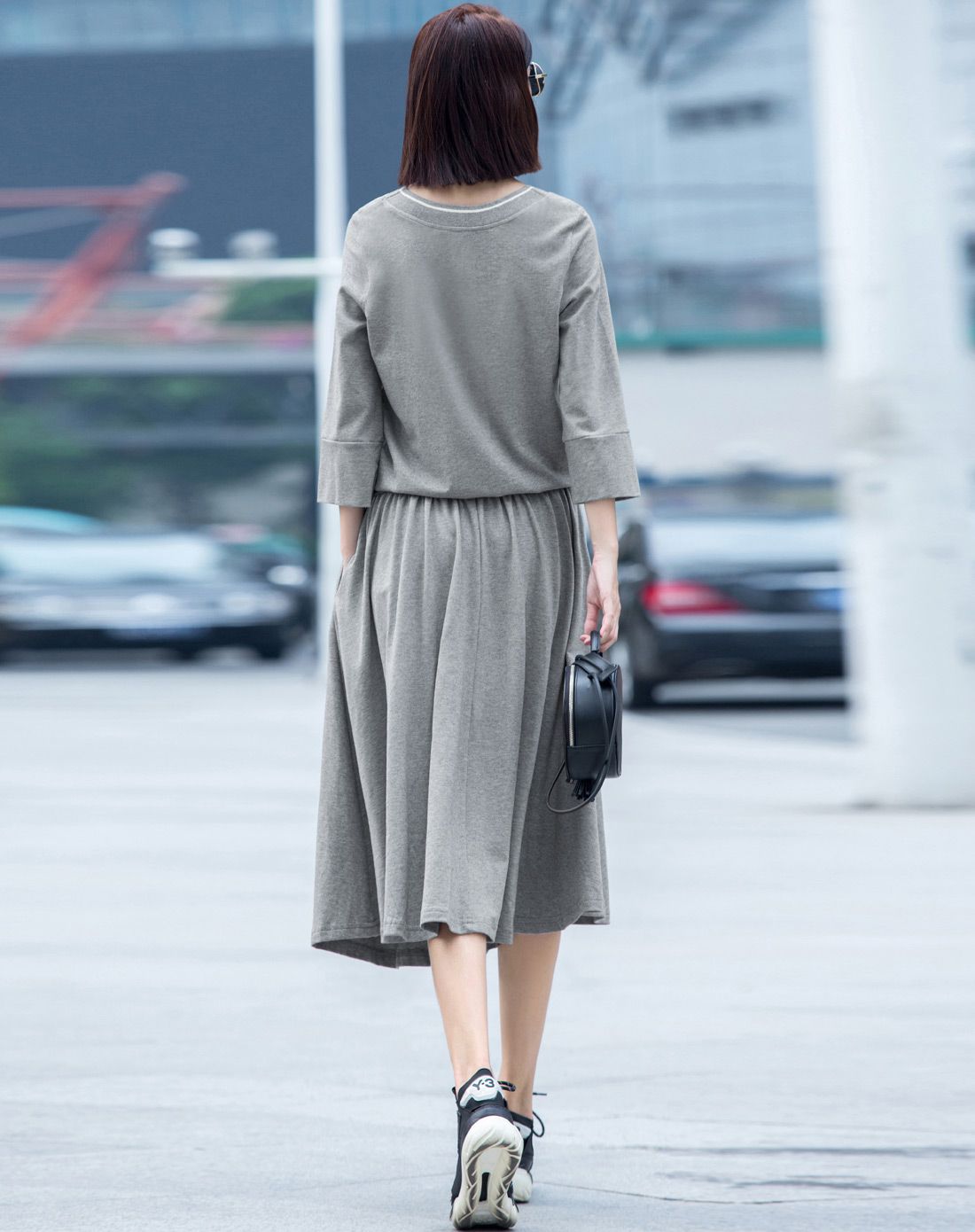 岩石灰v领抽绳系带连衣裙