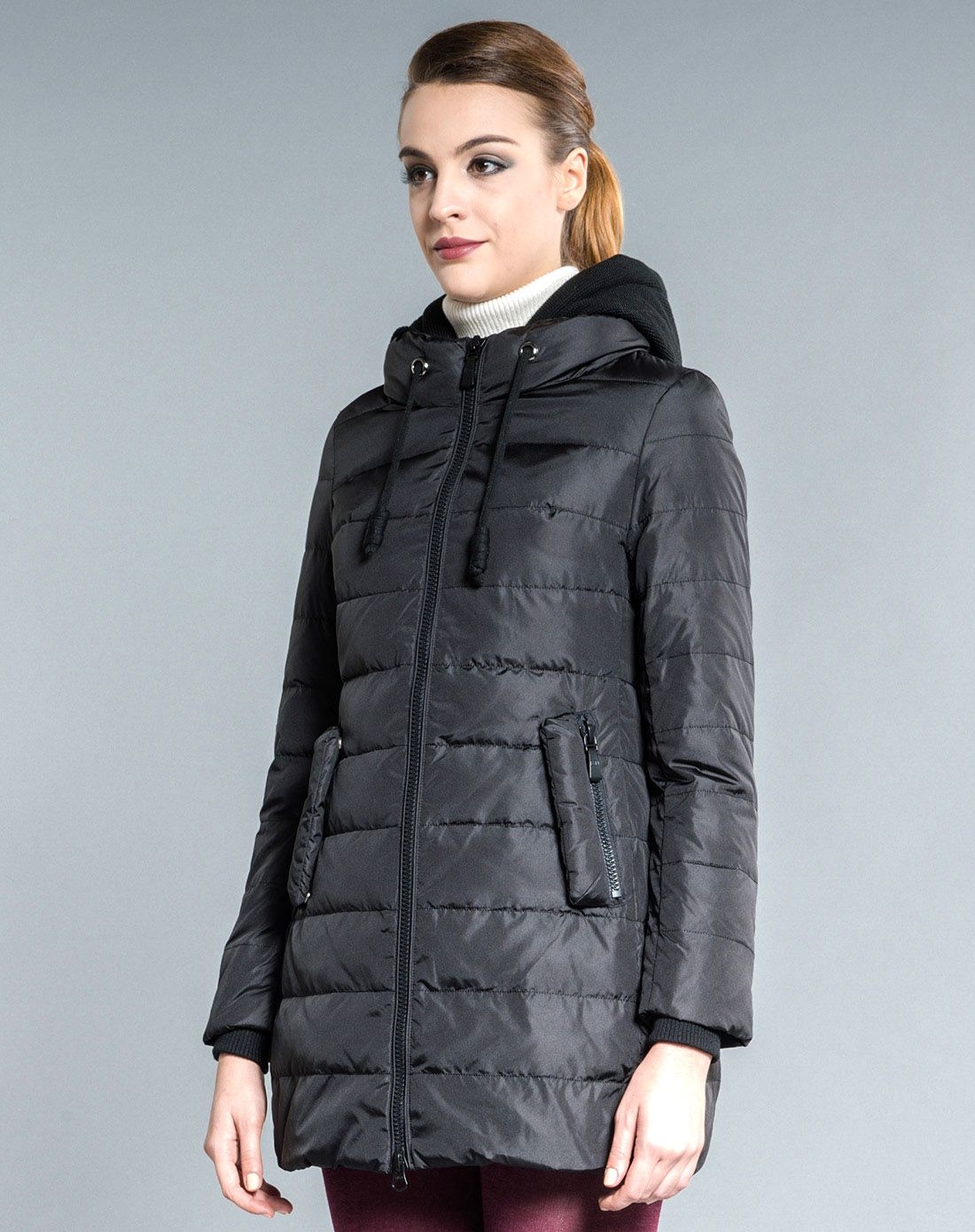 波司登旗下品牌羽绒服波司登女款黑色新潮时尚长袖羽绒服b1401126