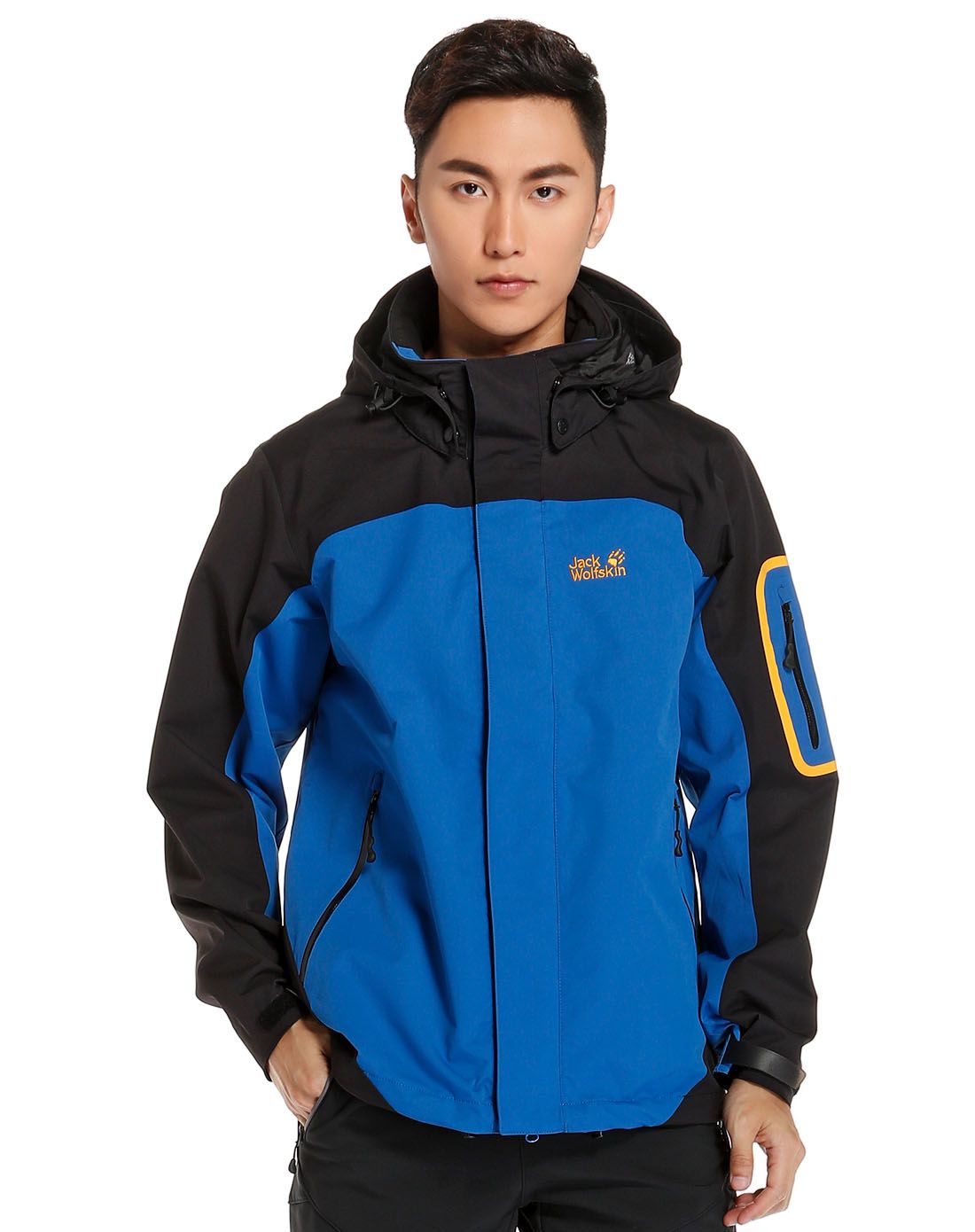 男款蓝色连帽长袖冲锋衣 保暖透气舒适