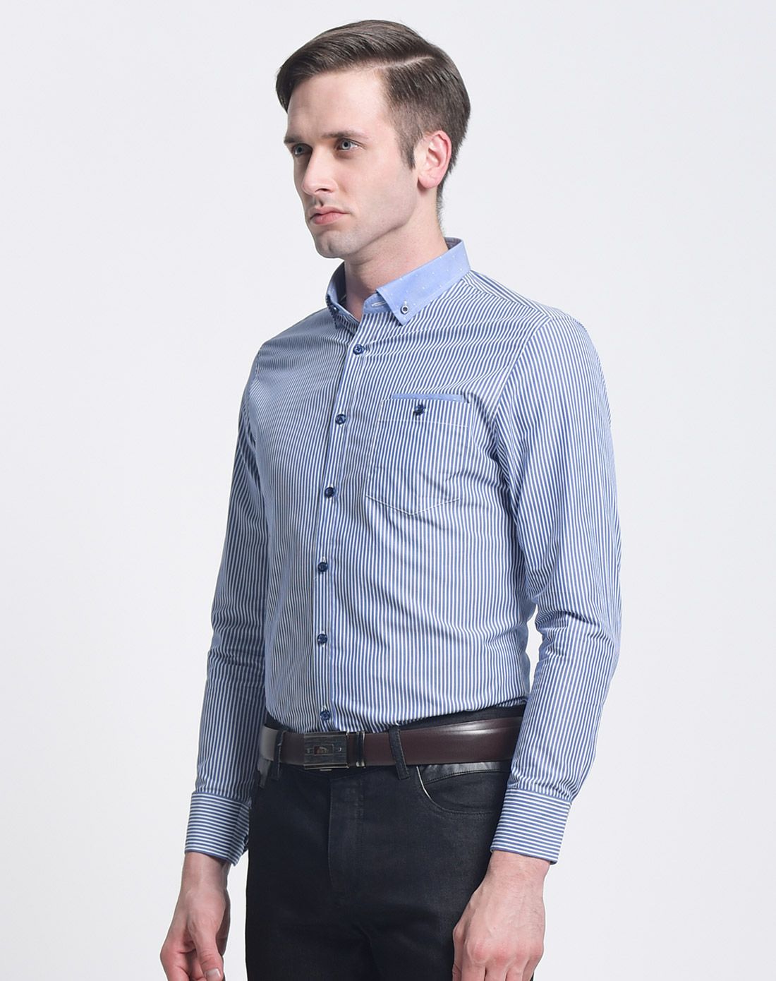 蓝白条色时尚都市条纹长袖衬衫
