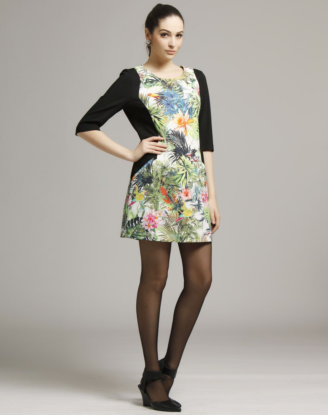 黑/绿色修身时尚连衣裙