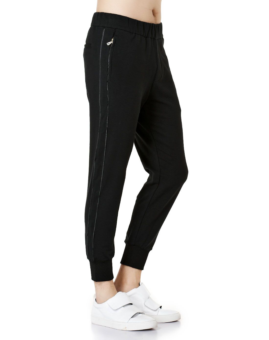 黑色斜插袋帅气休闲裤