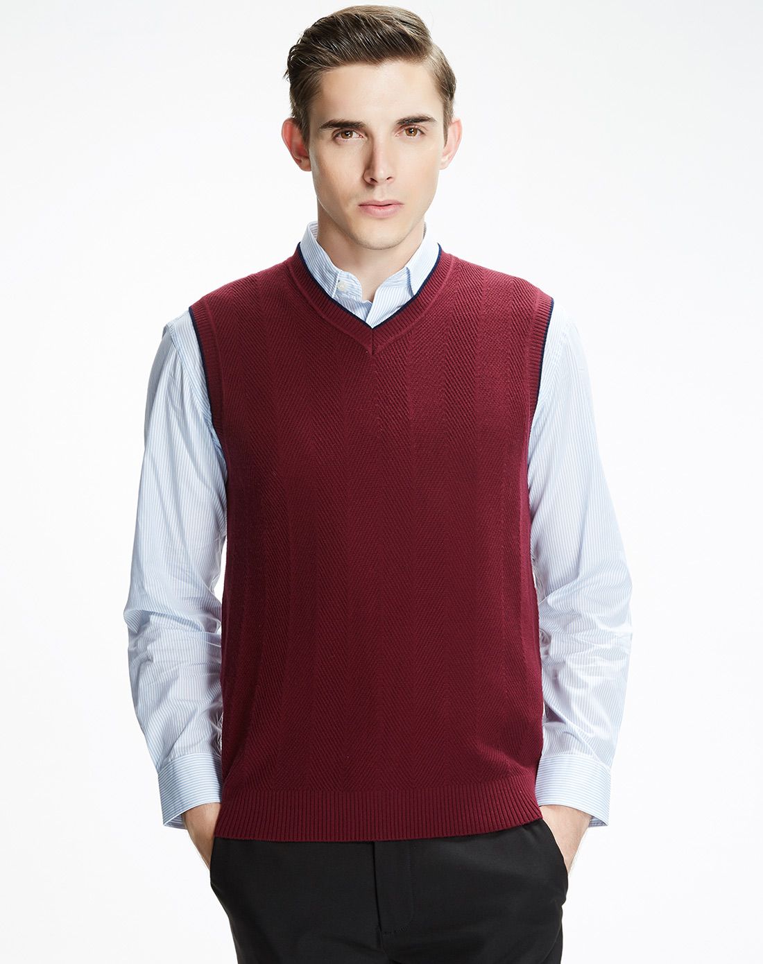 男款红色经典百搭羊毛背心