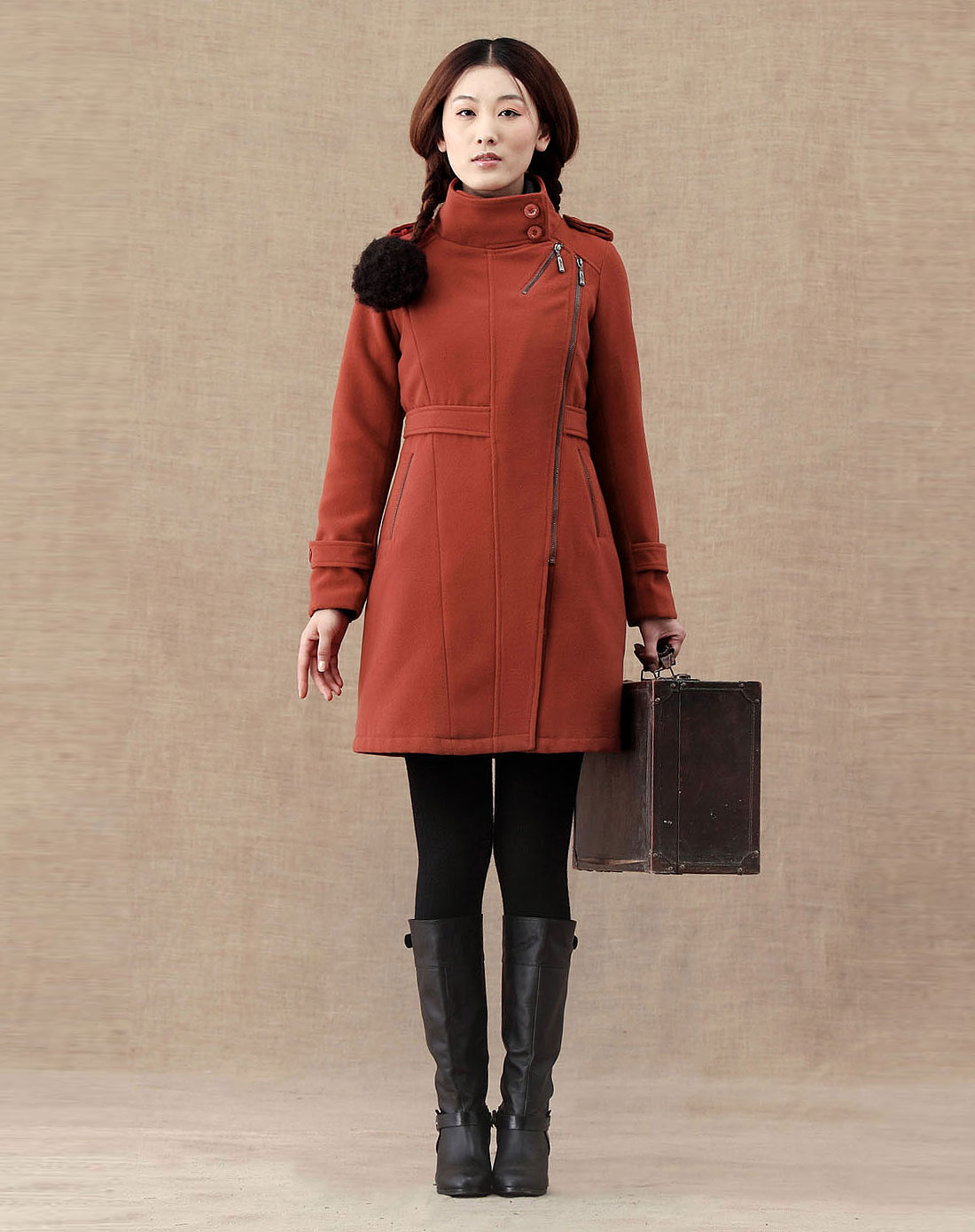 砖红色简约时尚长款长袖外套