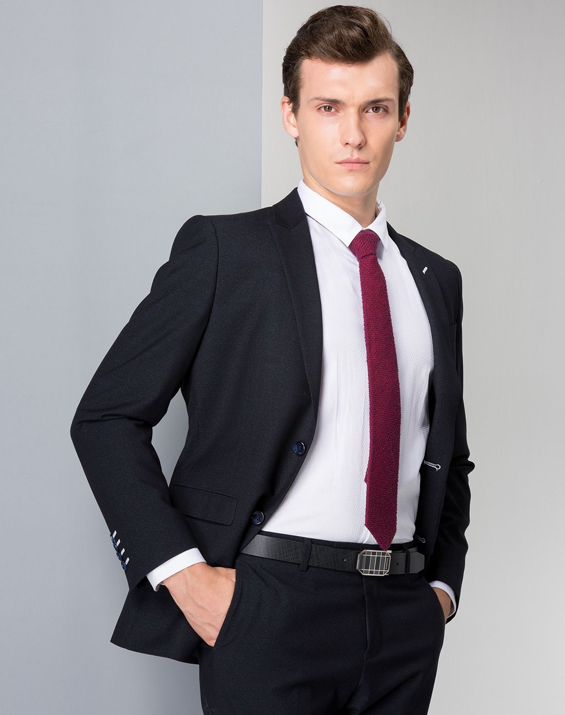 经典舒适藏黑色商务西服上衣