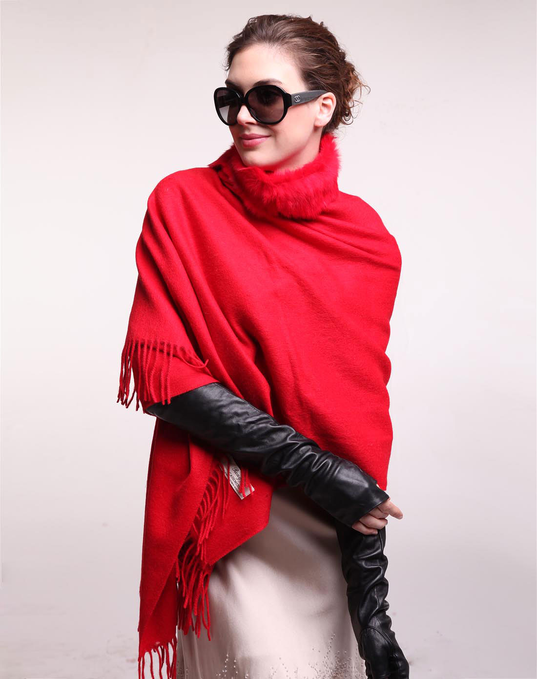 女款红色时尚围巾