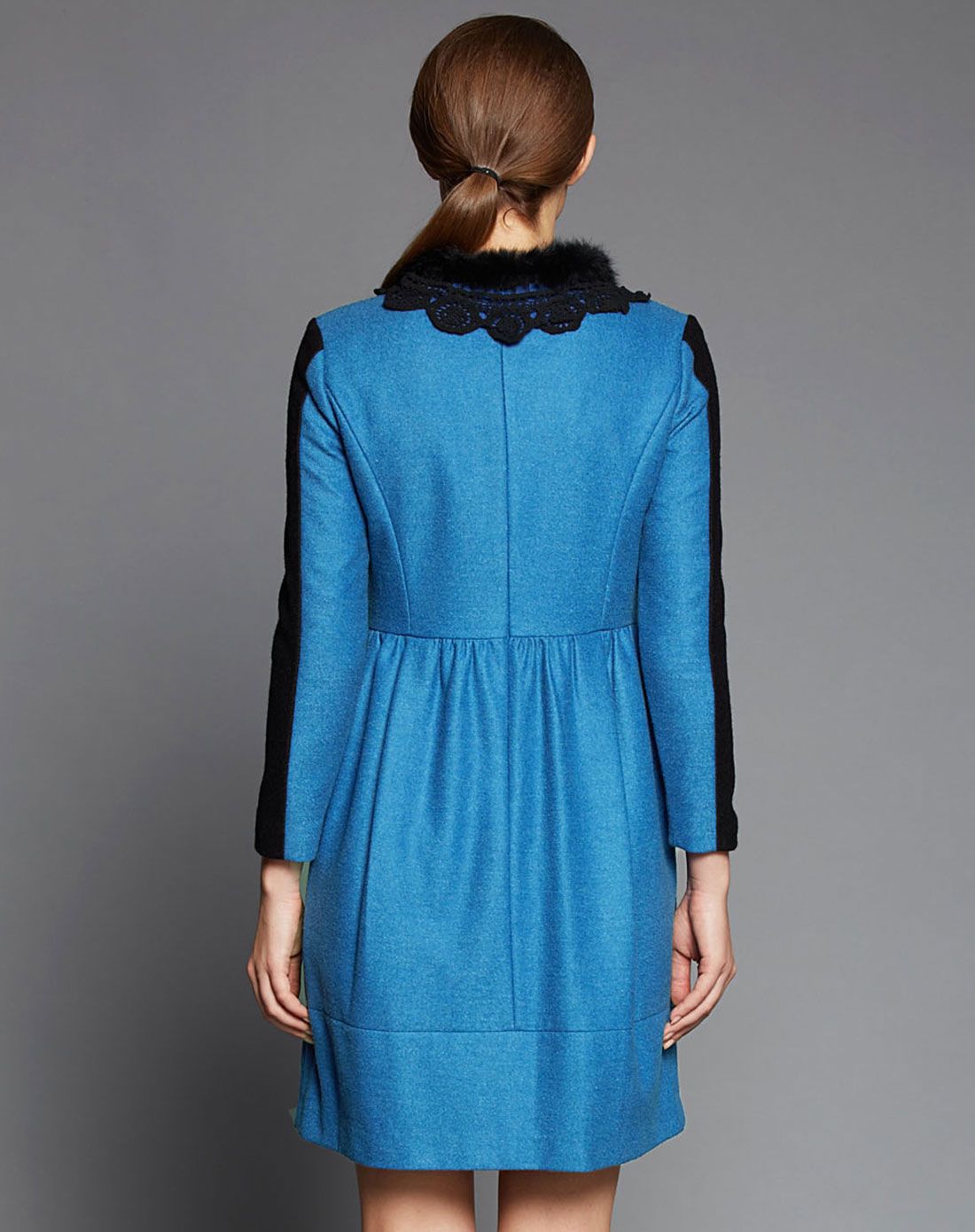 蓝黑拼接时尚简约款连衣裙