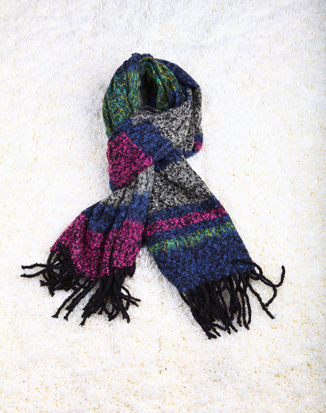 蓝绿色马海毛围巾