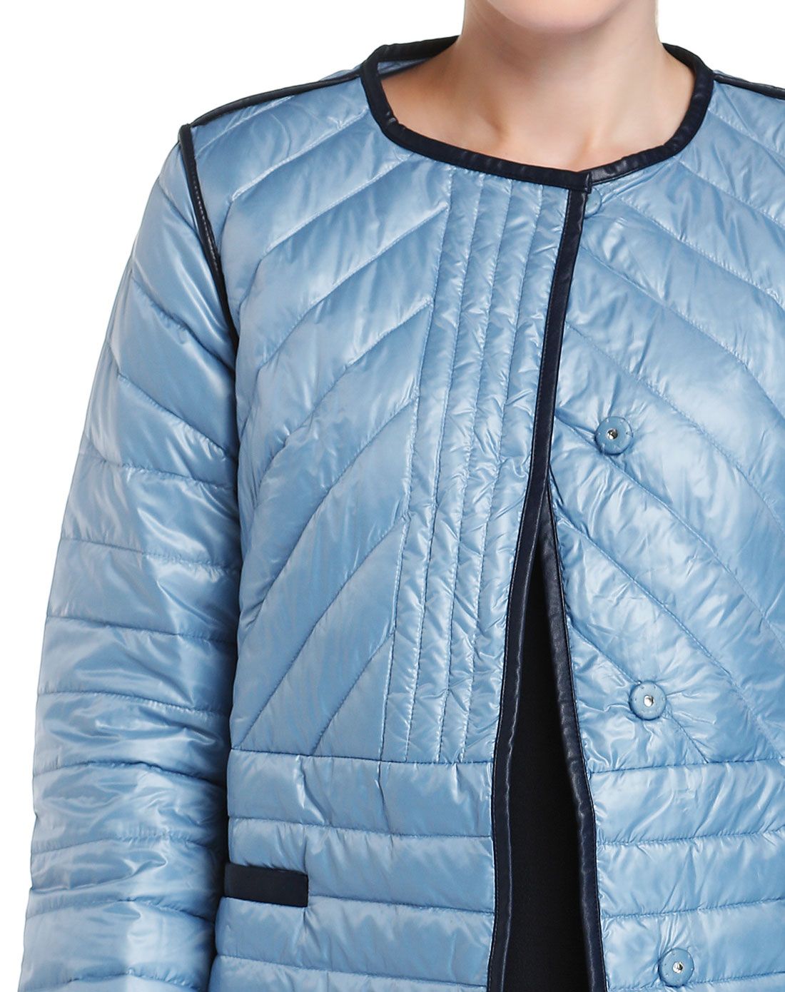 浅蓝色简约时尚长袖羽绒服