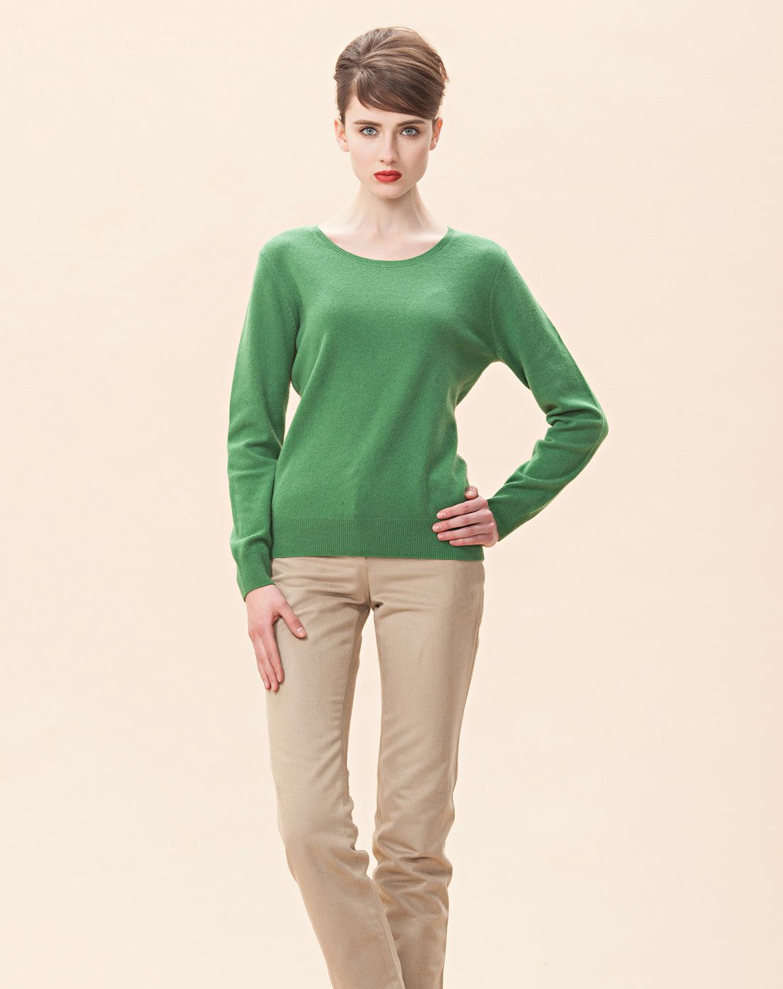 女款圆领艳绿色长袖纯山羊绒衫
