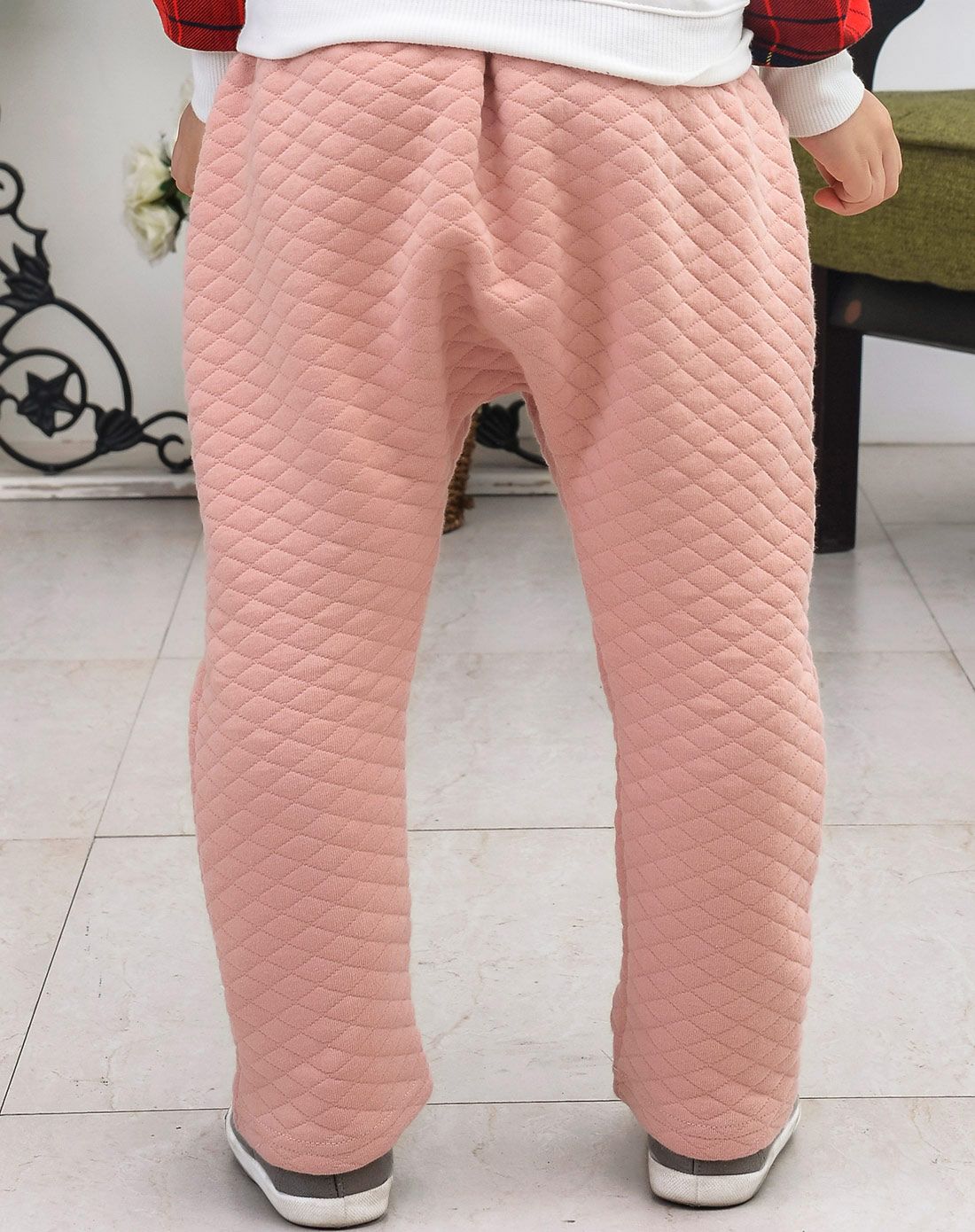 儿童肉粉色空气棉秋裤