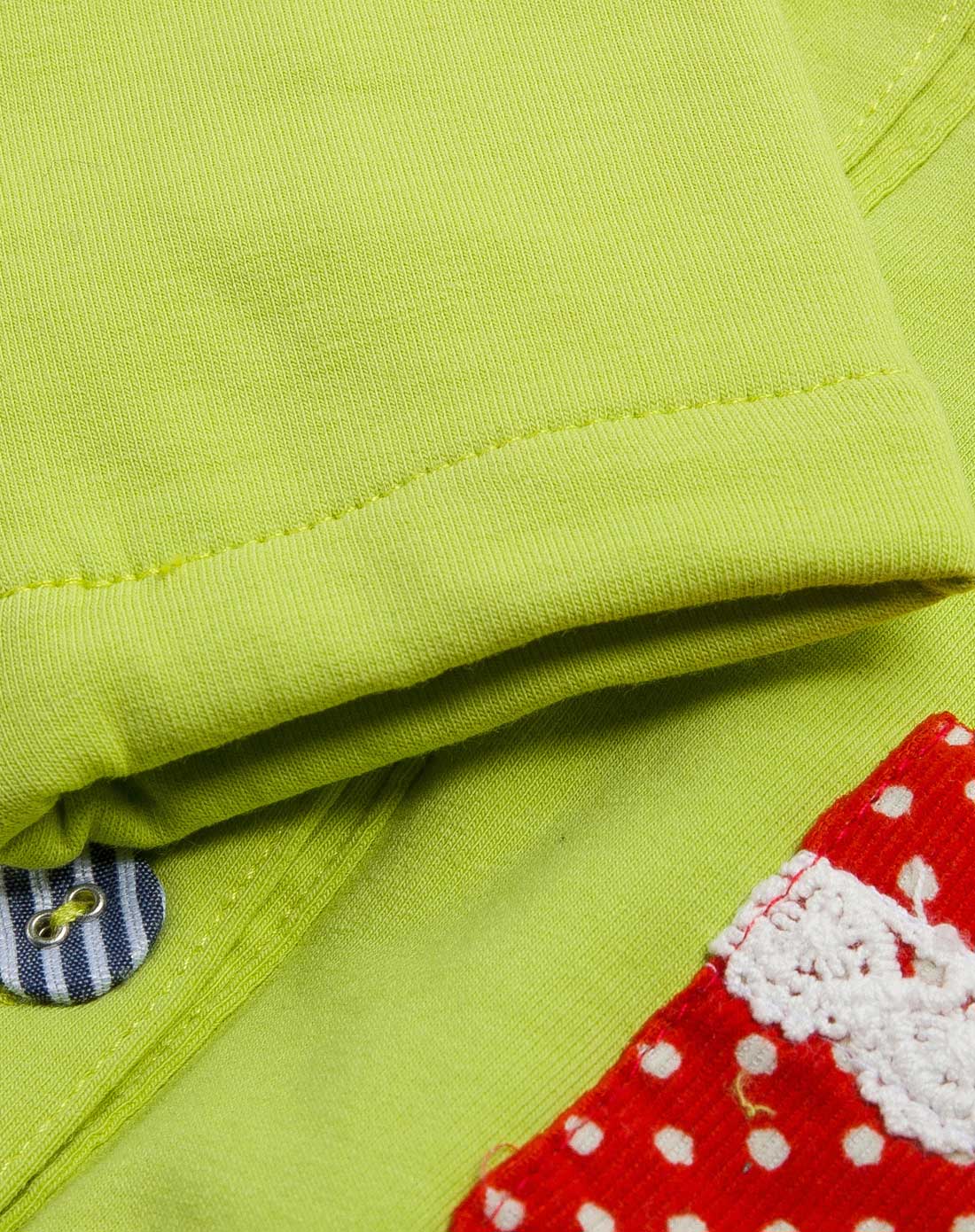 女童嫩草绿系扣圆领外套