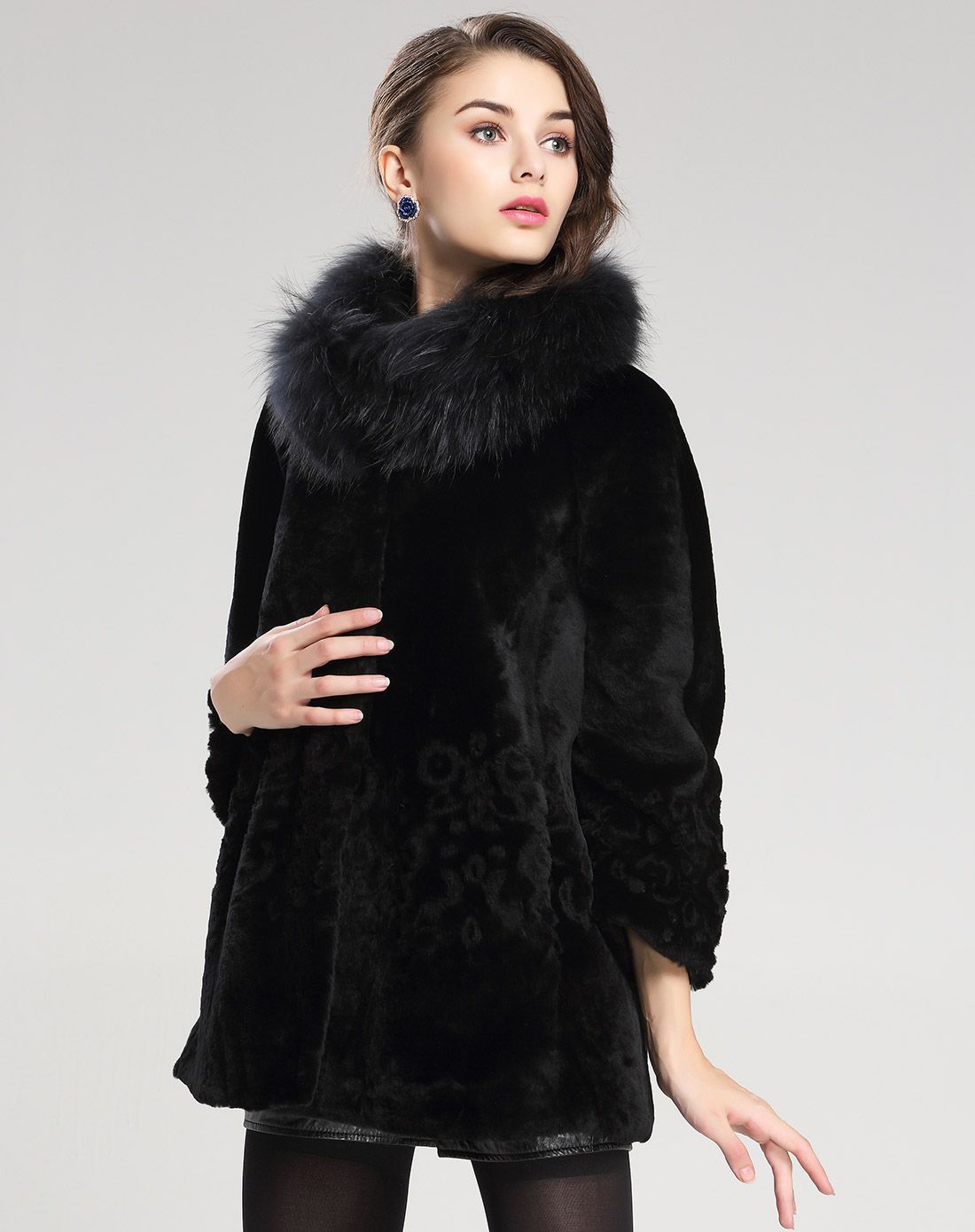 女款黑色澳洲羊皮毛一体貉子毛领皮毛一体时尚中长款皮草大衣