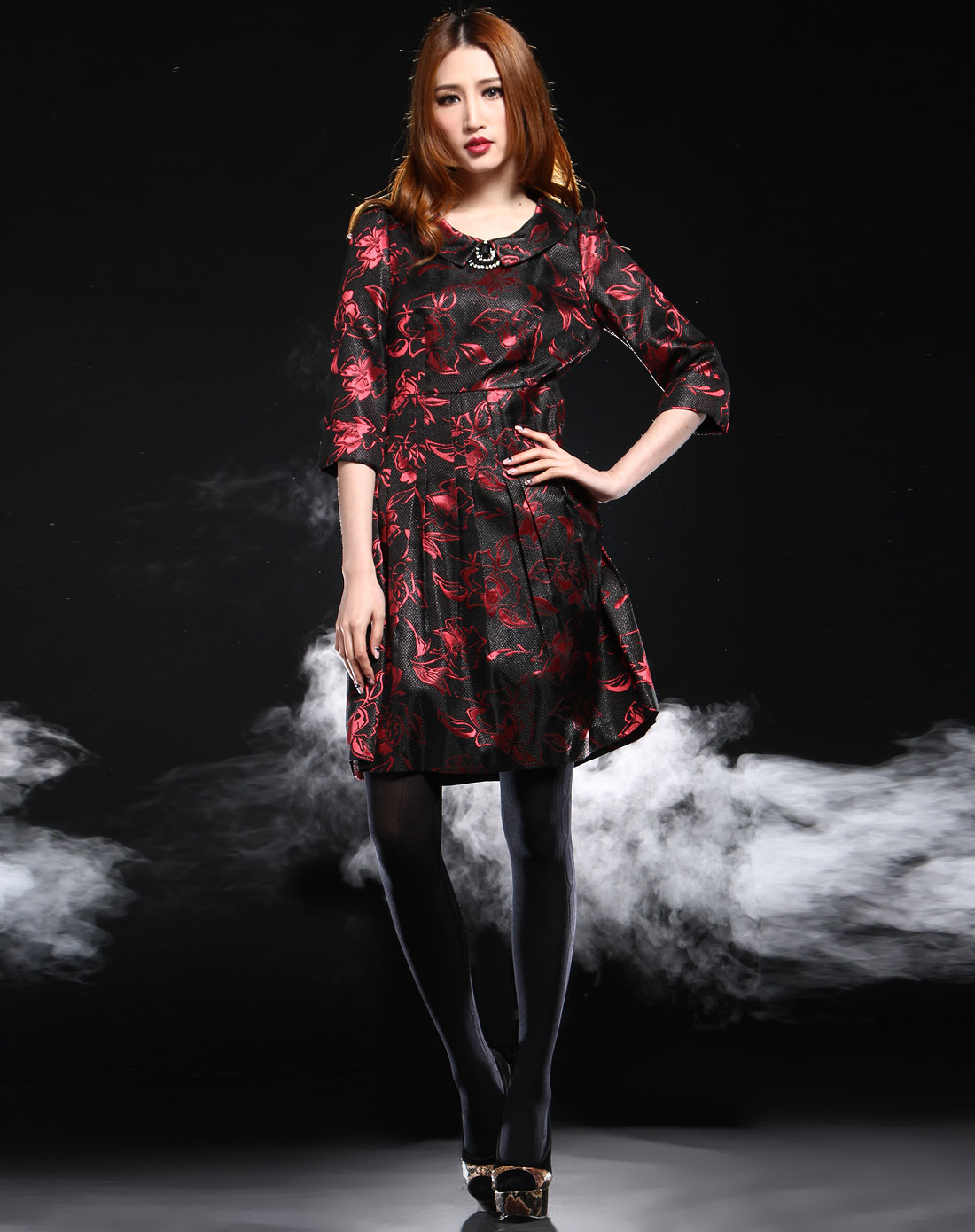 马天奴myteno女装专场-黑/红色时尚印花八分袖连衣裙