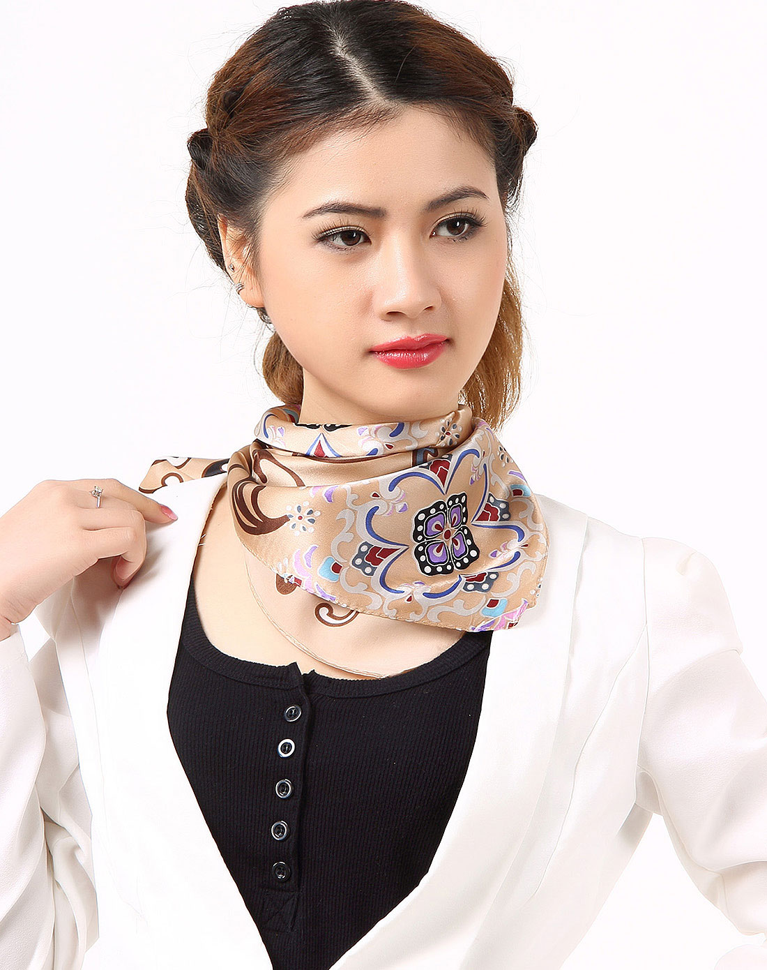 卡其蝶恋花真丝小方巾
