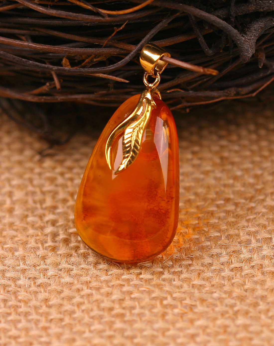 昊天琥珀饰品专场-蜜糖物语火珀吊坠