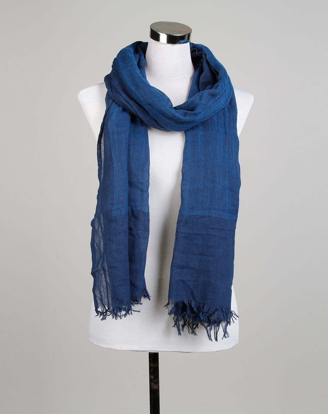 女款藏蓝色休闲简约围巾