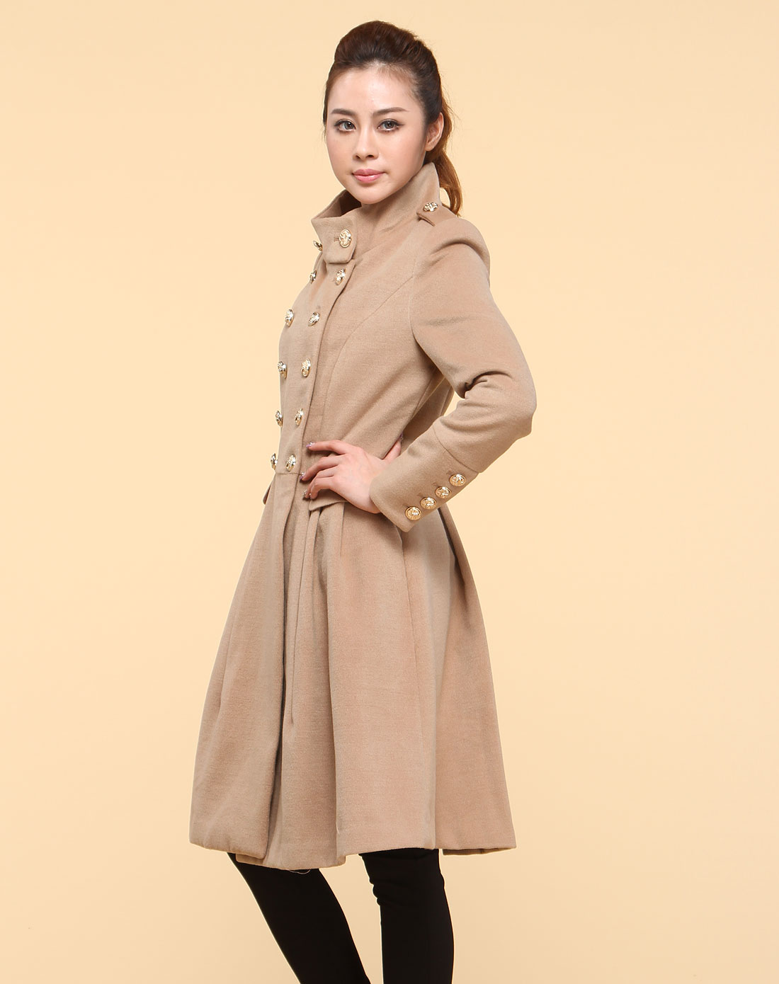 米驼色双排扣百搭长袖大衣