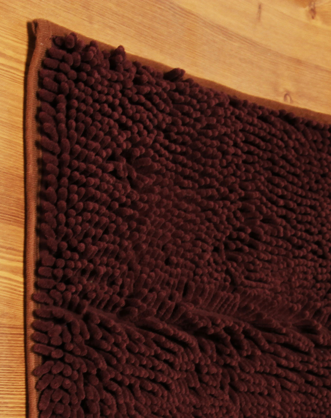 深咖色雪尼尔乳胶防滑地毯