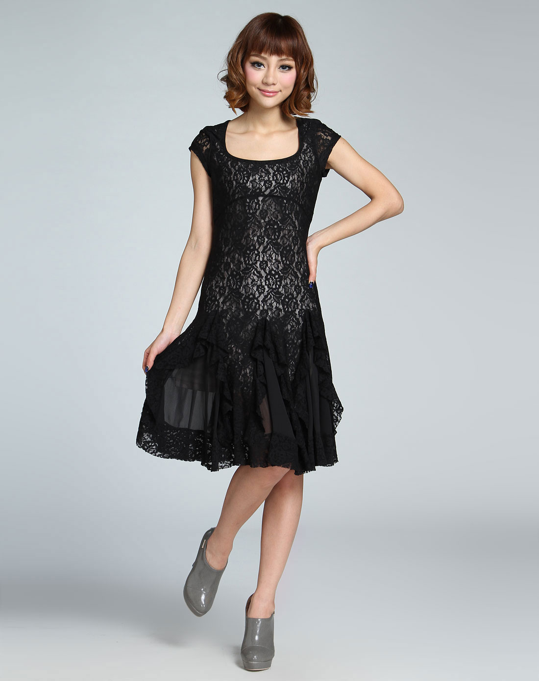 黑色蕾丝休闲短袖连衣裙