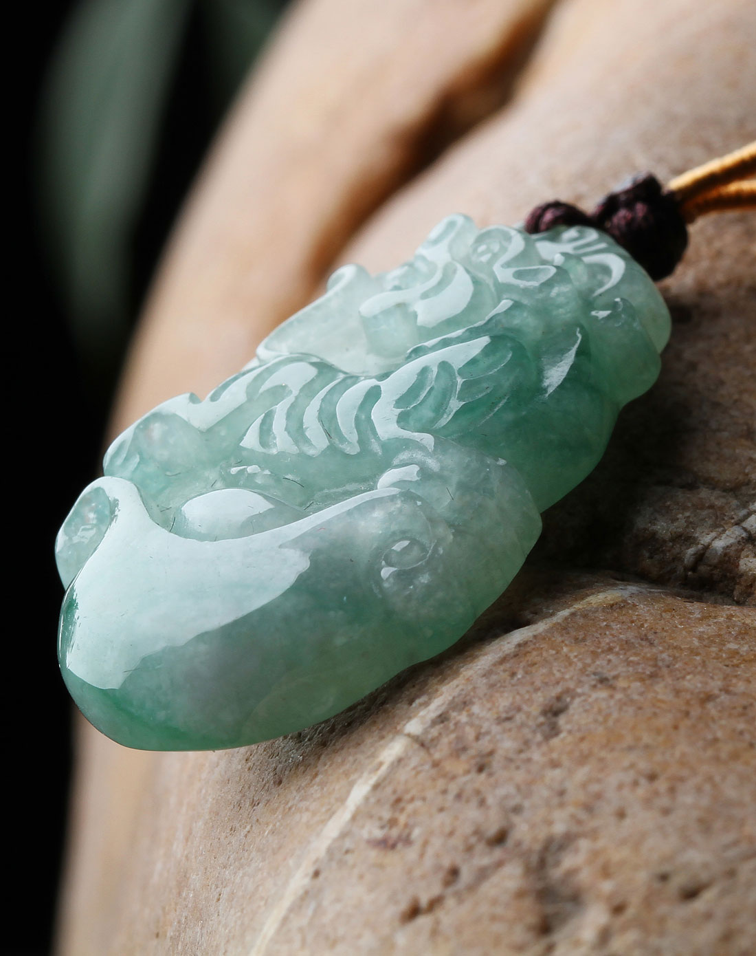 生肖翡翠挂件(虎)